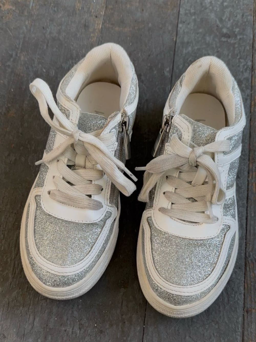 kidpik White and Silver Glitter Kids Sneakers - Lace-Up with Side Zipper